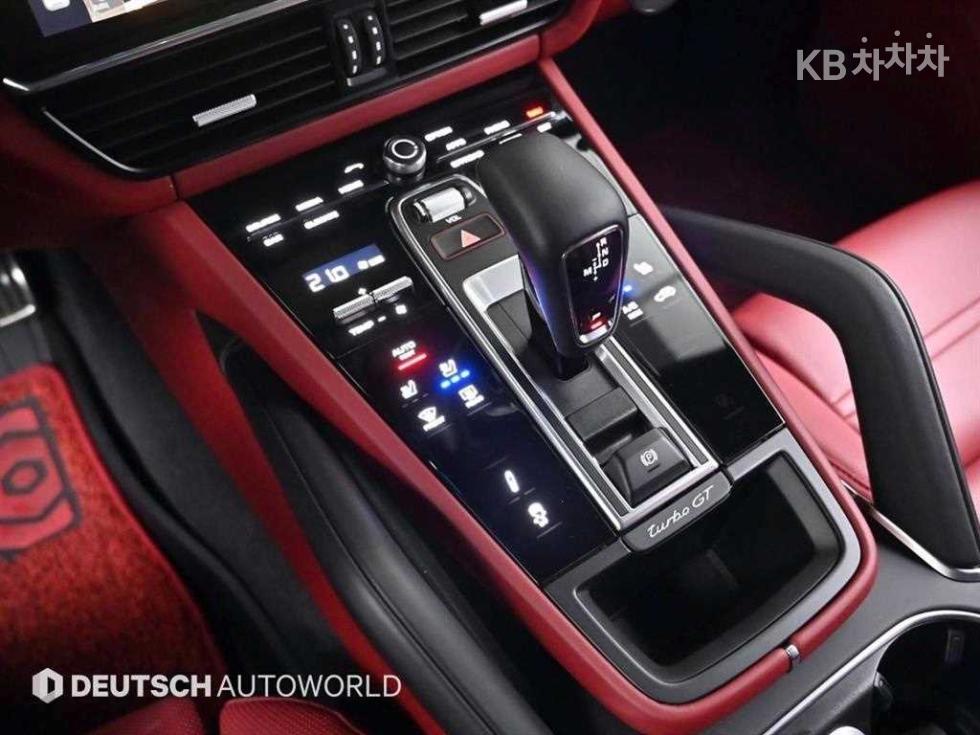 Porsche Cayenne — miniaturë 9