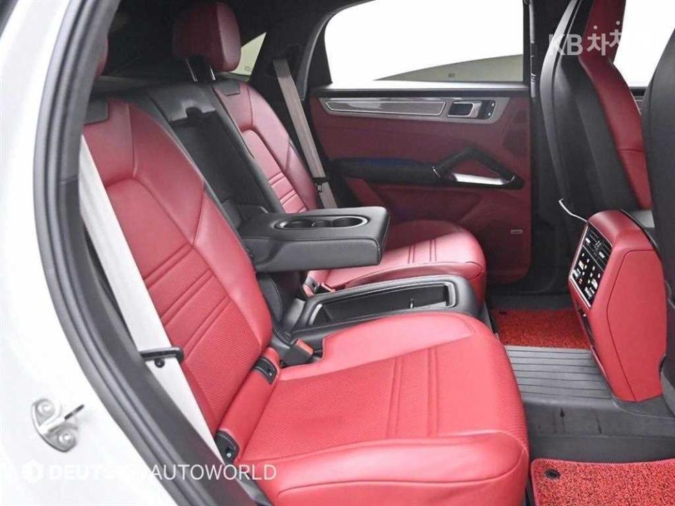 Porsche Cayenne — miniaturë 12