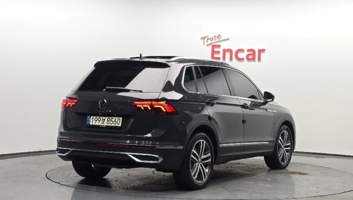 Volkswagen Tiguan 2.0 TDI Prestige 3