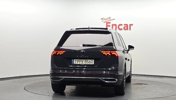 Volkswagen Tiguan 2.0 TDI Prestige 5