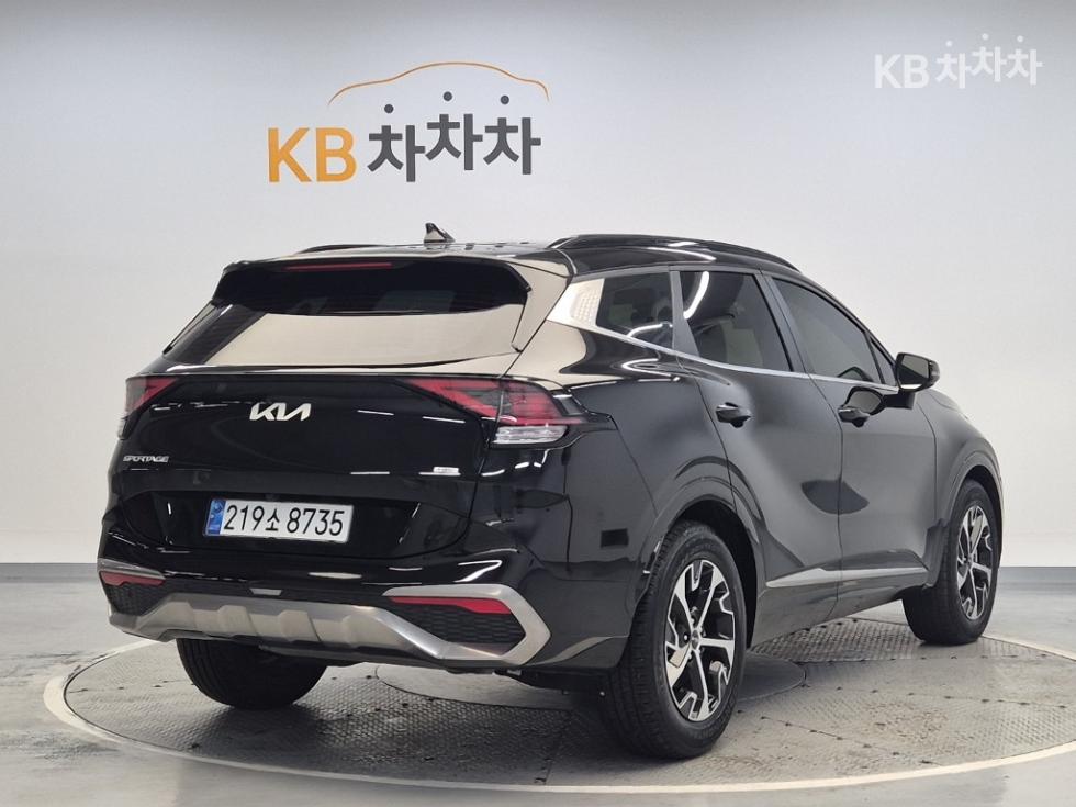 2022 - kia sportage