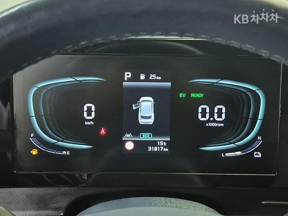 2022 - kia sportage