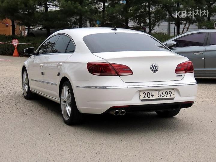 Volkswagen CC New 2.0 TDI BlueMotion 4