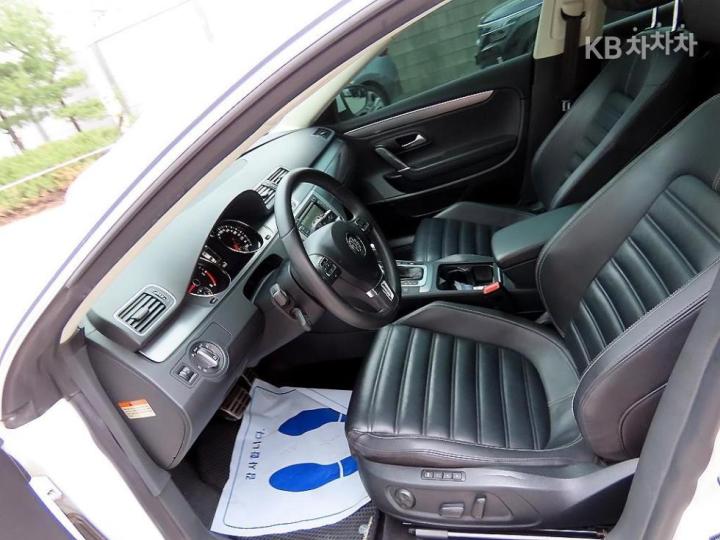 Volkswagen CC New 2.0 TDI BlueMotion 6