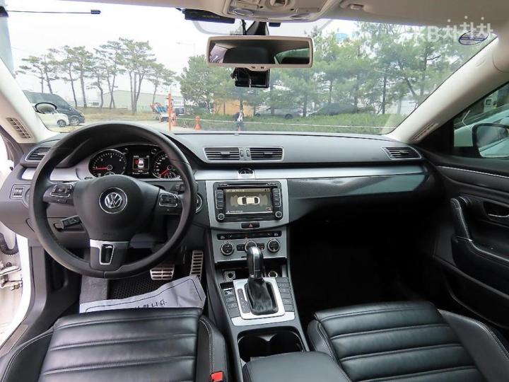 Volkswagen CC New 2.0 TDI BlueMotion 8