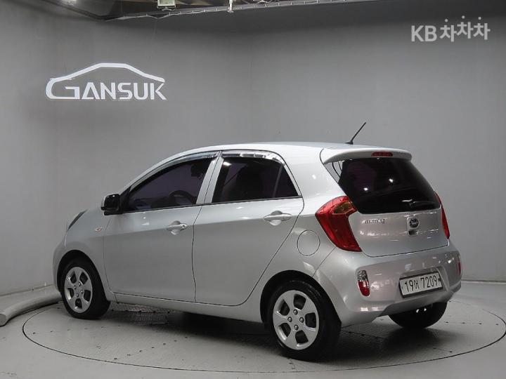 Kia Morning Deluxe 4