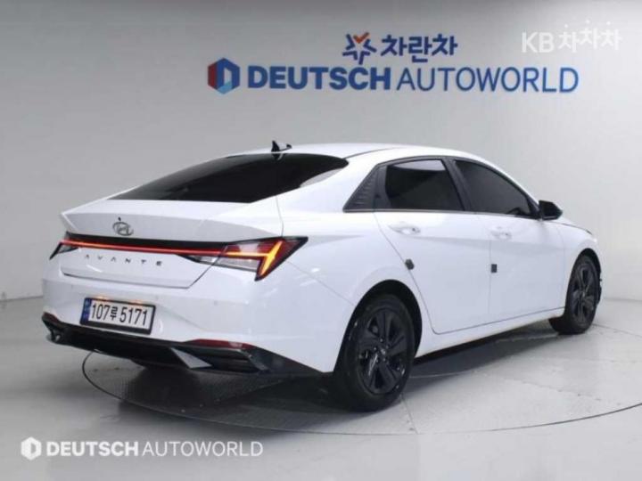 Hyundai Avante CN7 1.6 Gasoline Inspiration 3