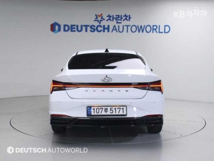 Hyundai Avante CN7 1.6 Gasoline Inspiration 5