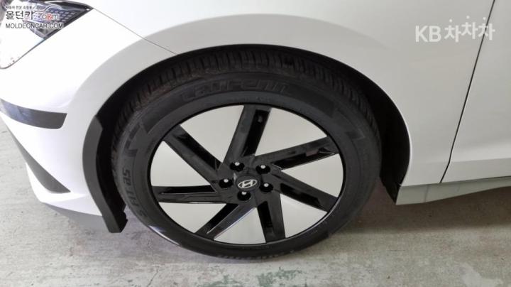 Hyundai IONIQ 6 CE Long Range Exclusive 7