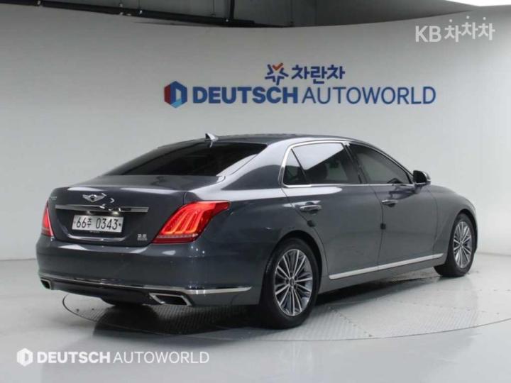 Genesis EQ900 3.8 GDI AWD Luxury 3