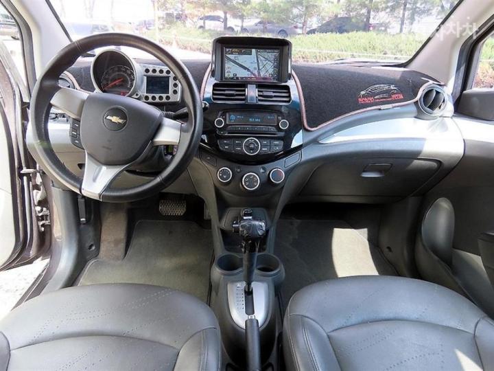 Chevrolet Spark LPGi LT Base Type 8