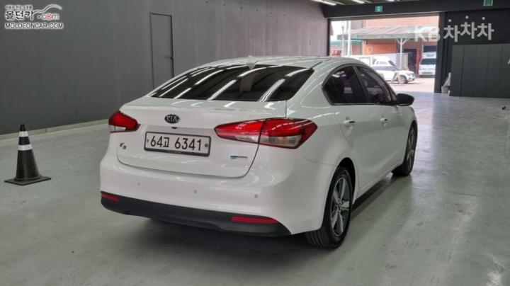 Kia K3 Diesel 1.6 Diesel Prestige Special 3