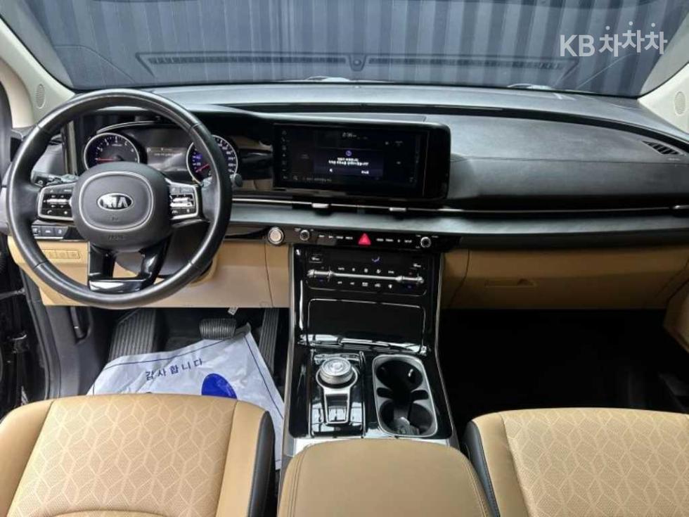 2021 - kia carnival