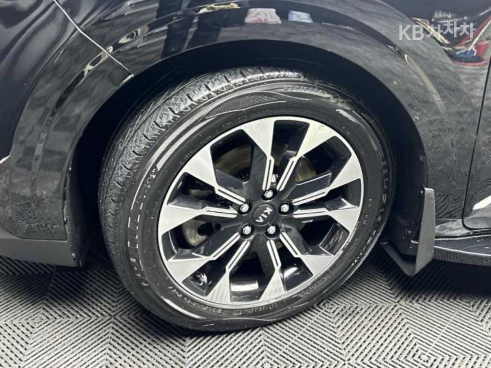 2021 - kia carnival