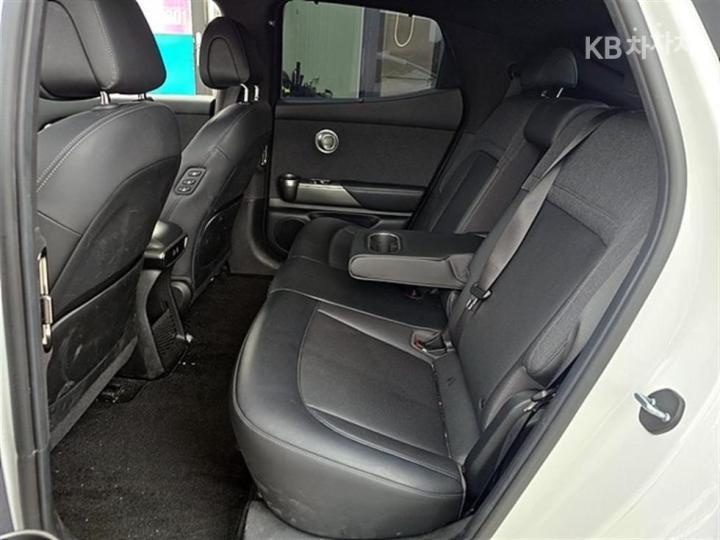 Genesis GV60 Standard AWD Base Type 8