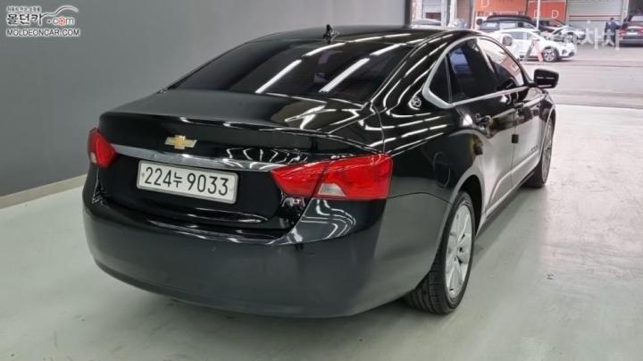 Chevrolet Impala 2.5 LT 3
