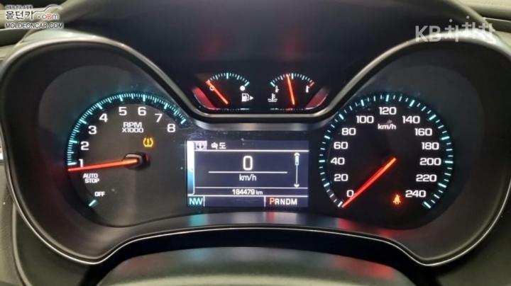 Chevrolet Impala 2.5 LT 6