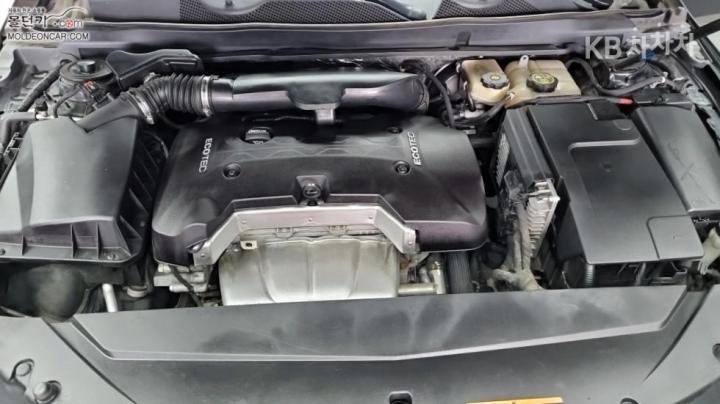 Chevrolet Impala 2.5 LT 9