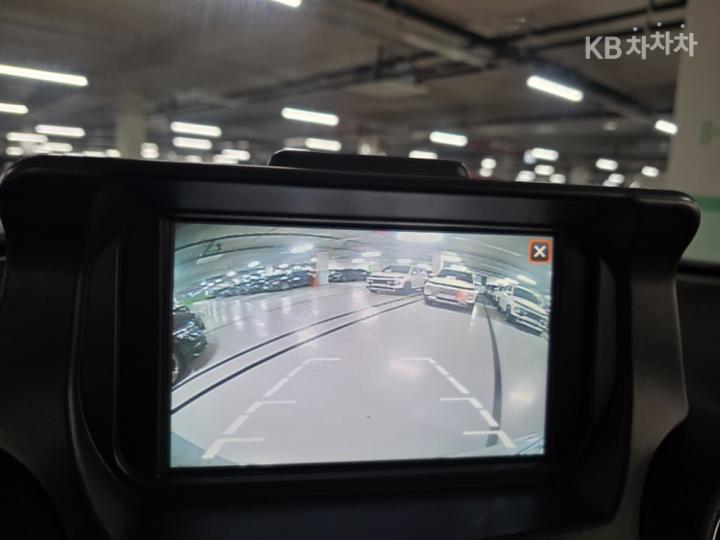 Kia Carens New 2.0 LPI GX Top Model 10