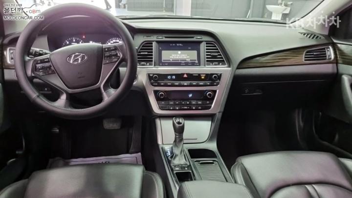 Hyundai Sonata LF 1.7 Diesel Smart 8