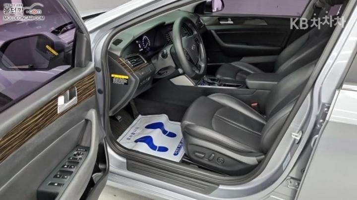 Hyundai Sonata LF 1.7 Diesel Smart 10