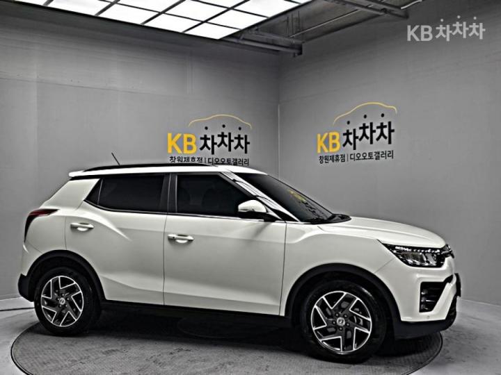 KG Mobility (Ssangyong) Tivoli Gasoline V3 2WD Base Type 4