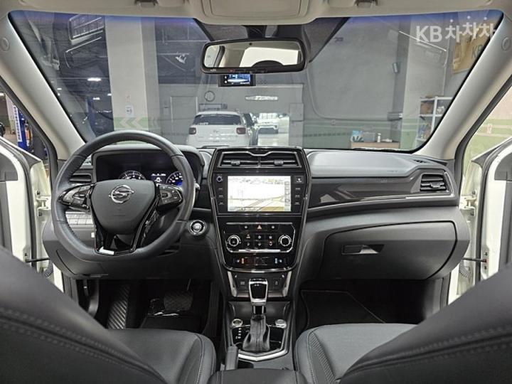 KG Mobility (Ssangyong) Tivoli Gasoline V3 2WD Base Type 6