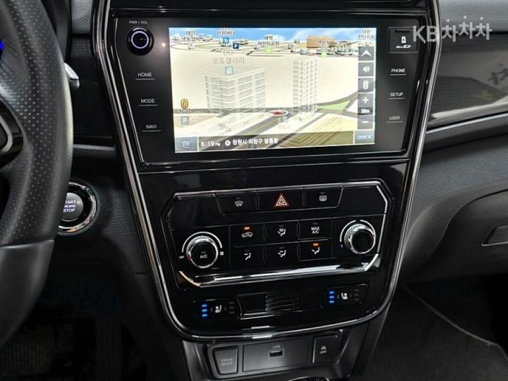 KG Mobility (Ssangyong) Tivoli Gasoline V3 2WD Base Type 8