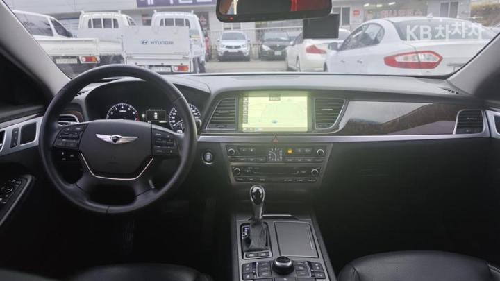 Hyundai Genesis DH G330 Premium 7
