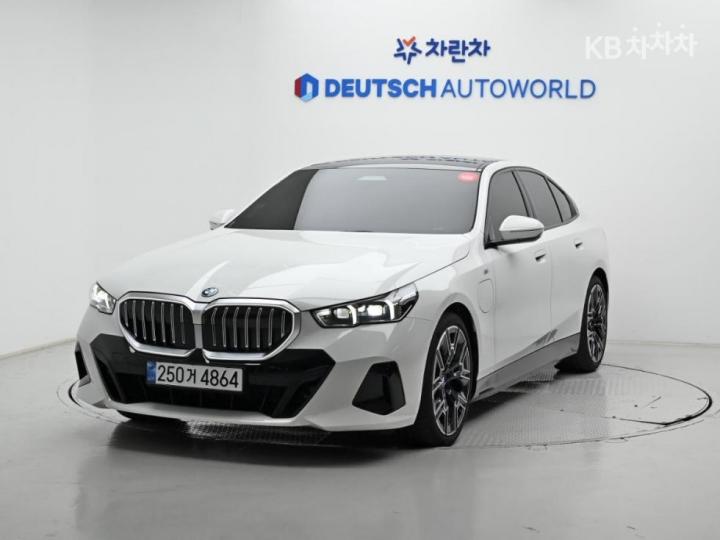 BMW 5 Series New G60 530e M Sport