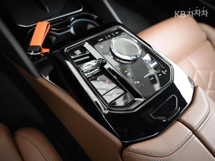 BMW 5 Series New G60 530e M Sport 10