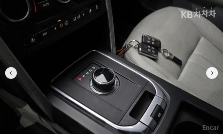 Land Rover Discovery Sport 2.0 TD4 SE 10