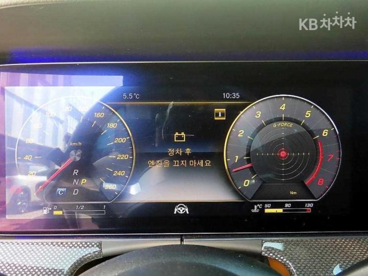 Mercedes-Benz E-Class W213 E400 4MATIC COUPE 10