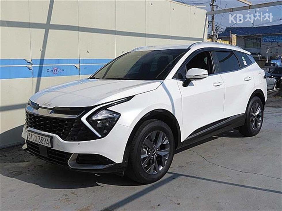 2022 - kia sportage