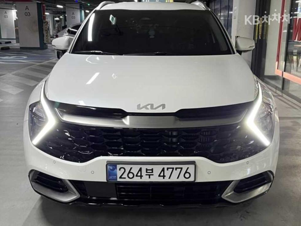 2023 - kia sportage