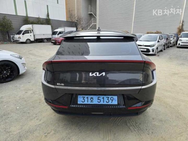 Kia EV6 Standard 4WD Earth 4