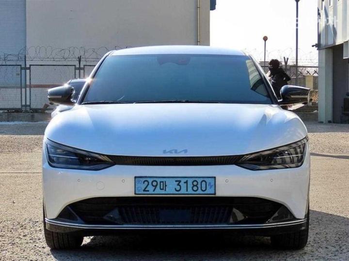 Kia EV6 Long Range 2WD Earth 3