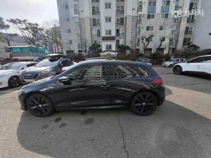 Volkswagen Scirocco 2.0 TDI R-line 5