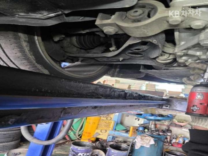 Volkswagen Scirocco 2.0 TDI R-line 8