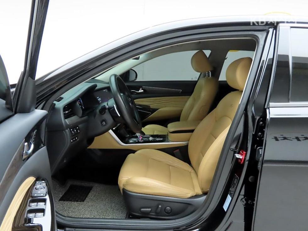 2020 - kia k7