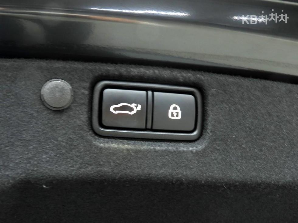 2020 - kia k7