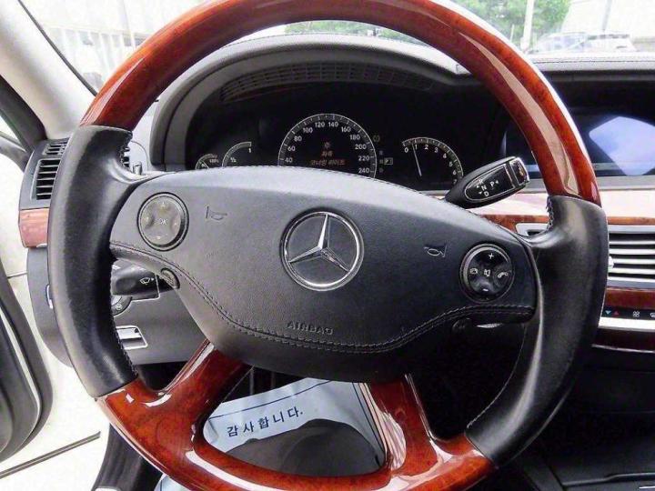 Mercedes-Benz S-Class New S550 W221 9