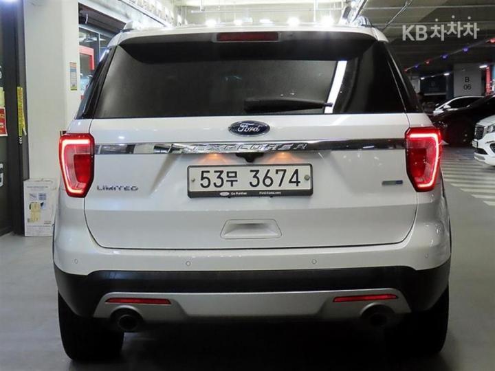 Ford Explorer New 2.3 EcoBoost 4WD Limited 6