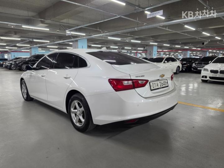 Chevrolet Malibu 1.5 Turbo LS 4