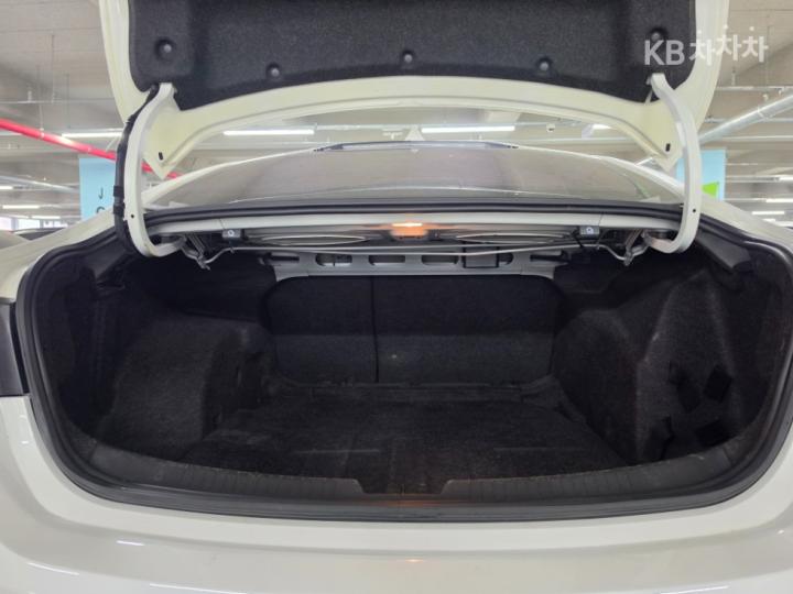 Chevrolet Malibu 1.5 Turbo LS 9