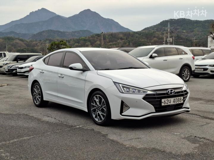 Hyundai Avante AD Smartstream G1.6 Smart 2