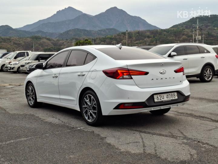 Hyundai Avante AD Smartstream G1.6 Smart 3