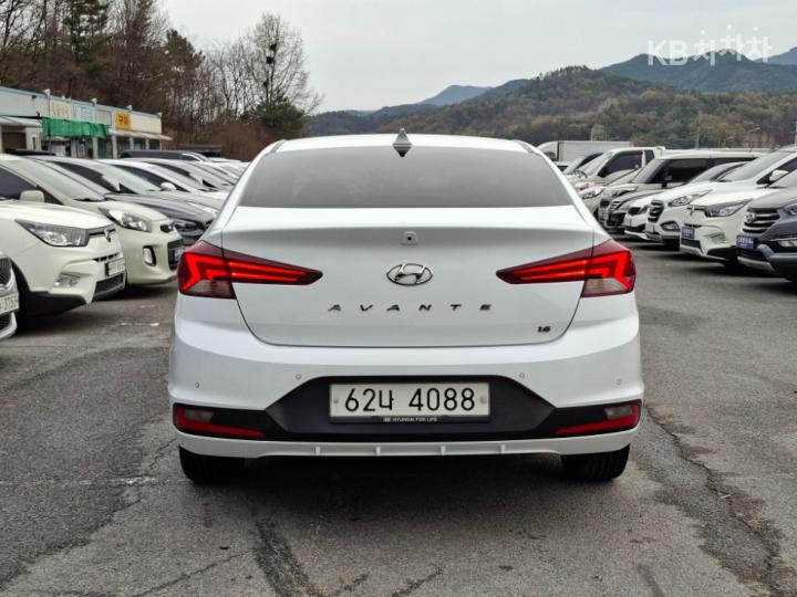 Hyundai Avante AD Smartstream G1.6 Smart 5