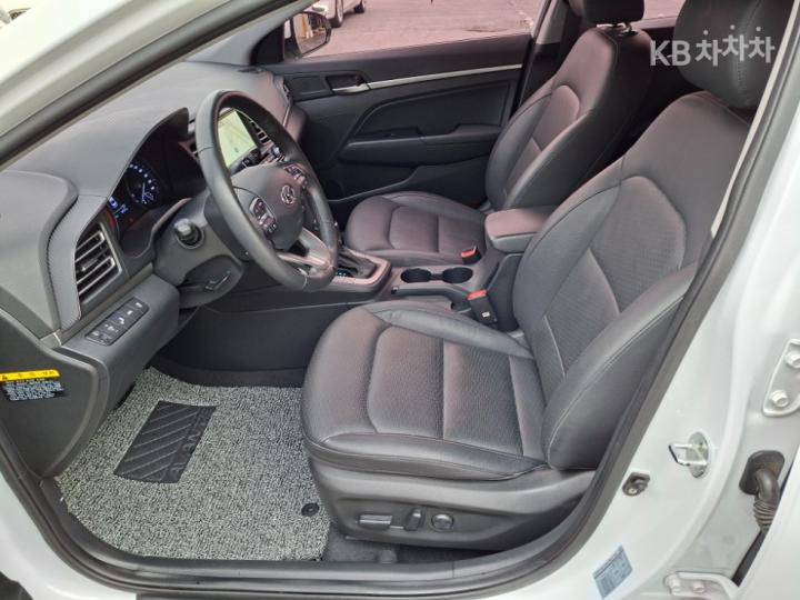 Hyundai Avante AD Smartstream G1.6 Smart 9