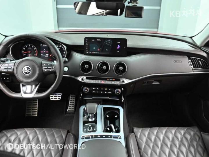 Kia Stinger Meister 2.5 Gasoline Turbo 2WD Masters 8